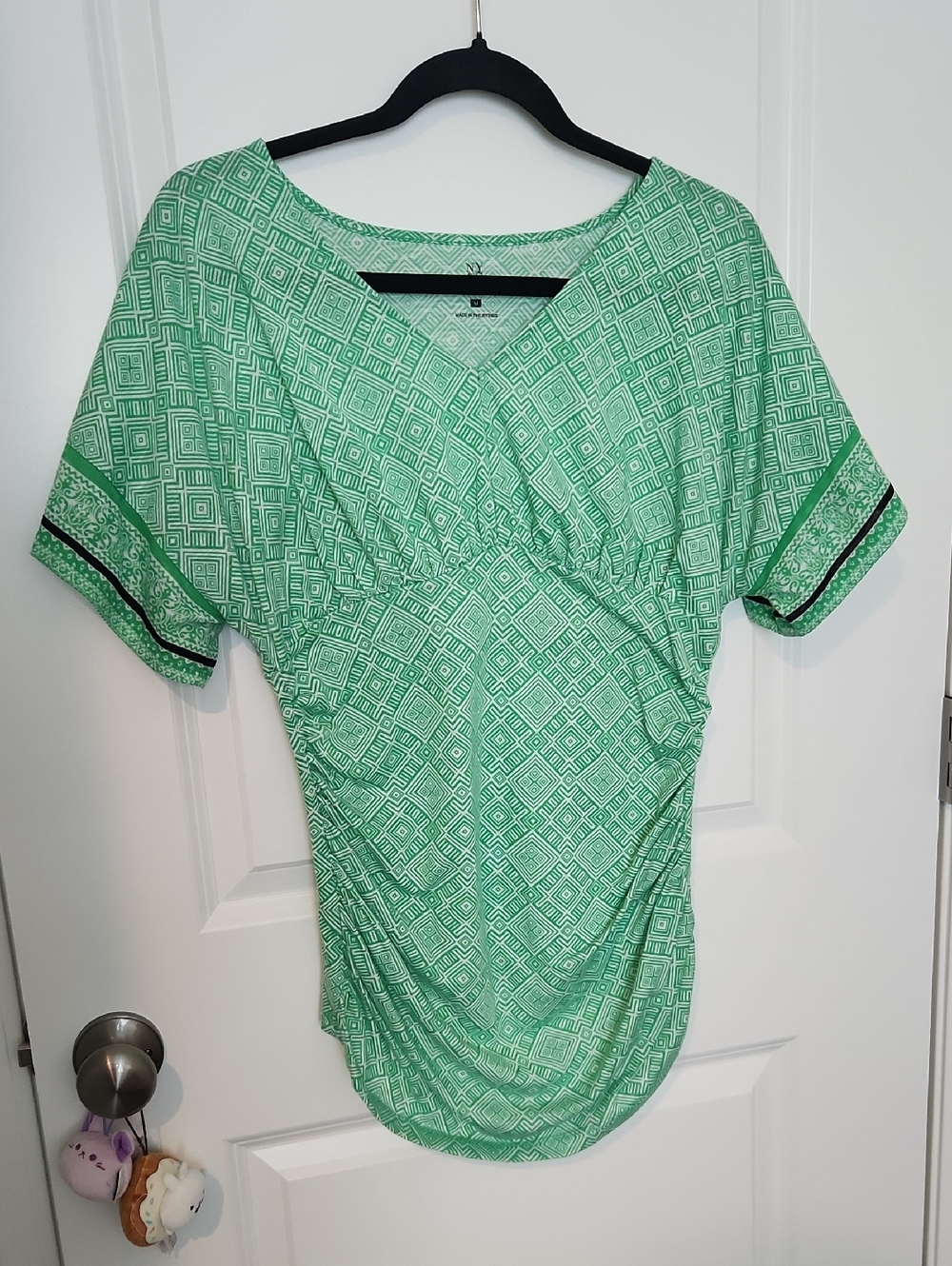 New York & Company Crisp Green Geometric Short-Sleeve V-Neck Top